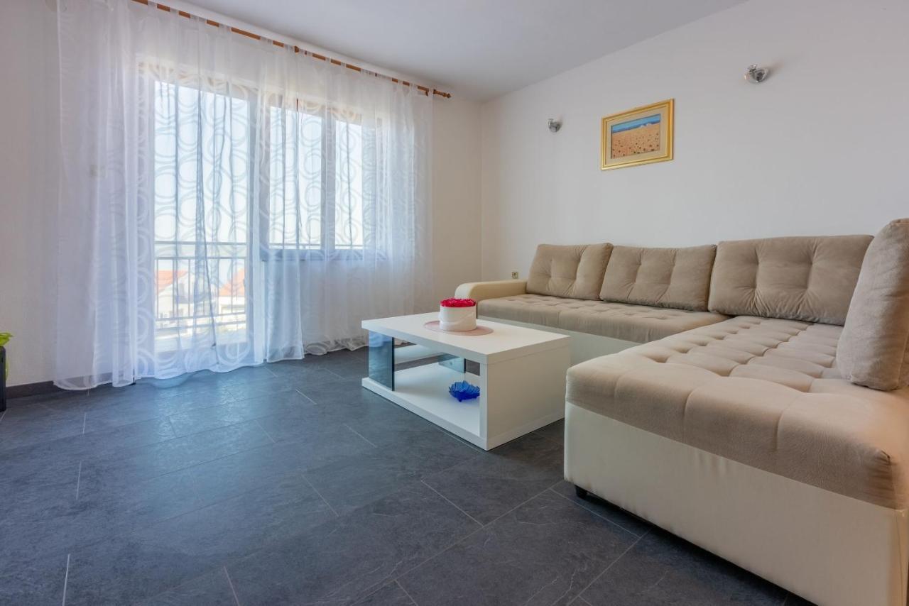 Apartments Filip Crikvenica Luaran gambar